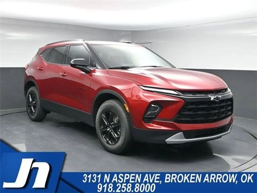 2025 Chevrolet Blazer 2LT photo 1