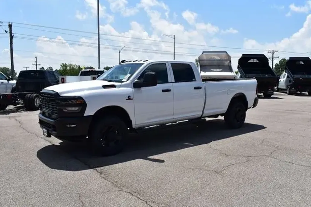 2025 Ram 2500 Tradesman photo 1