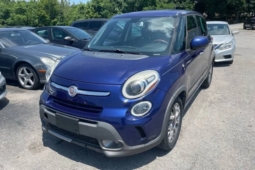 2015 Fiat 500L Trekking photo 1