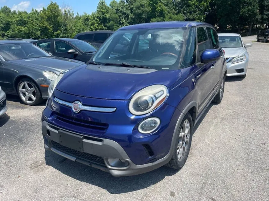 2015 Fiat 500L Trekking photo 1