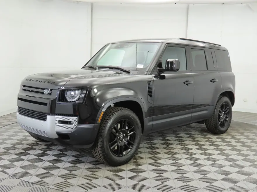 2025 Land Rover Defender 110 S photo 1
