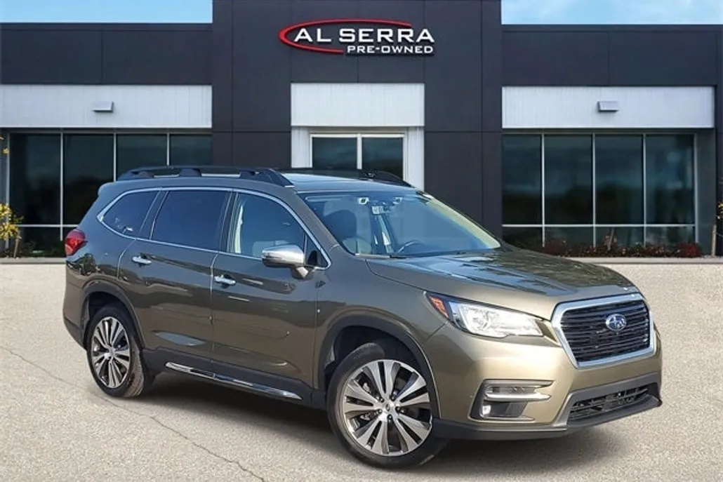 2022 Subaru Ascent Touring photo 1