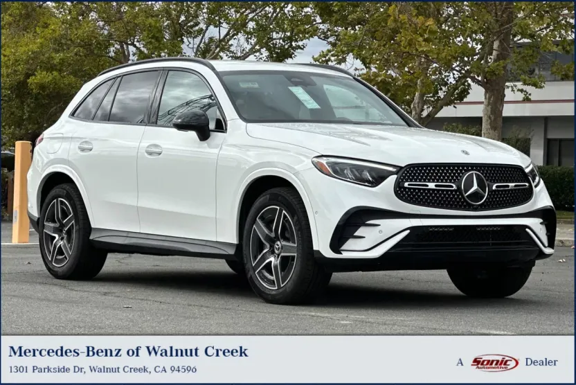 2025 Mercedes Benz GLC 300 4MATIC photo 1