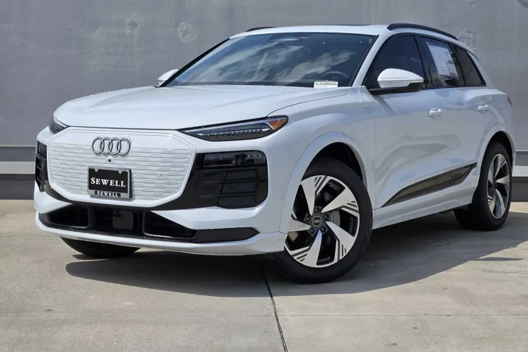 2025 Audi Q6 E-tron Premium Plus photo 1