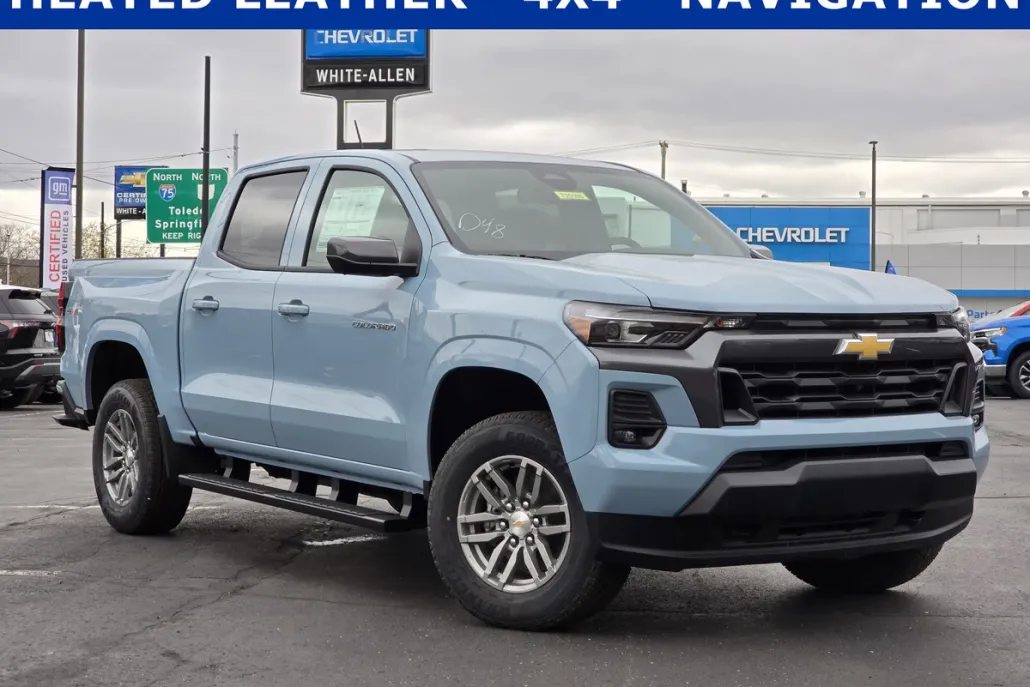 2025 Chevrolet Colorado Work Truck LT photo 1