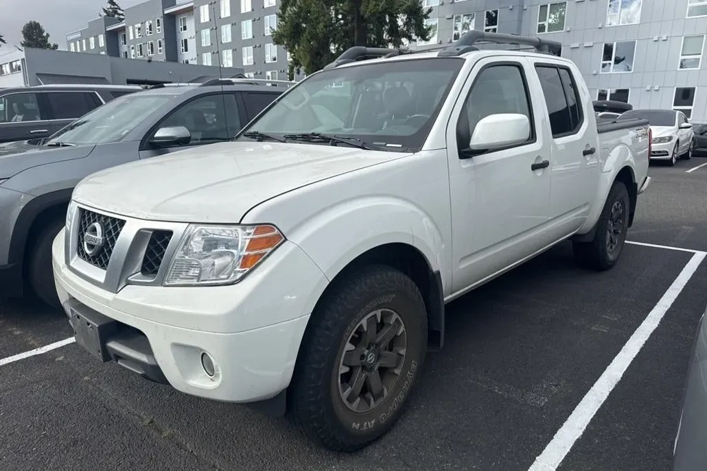 2019 Nissan Frontier PRO-4X photo 1