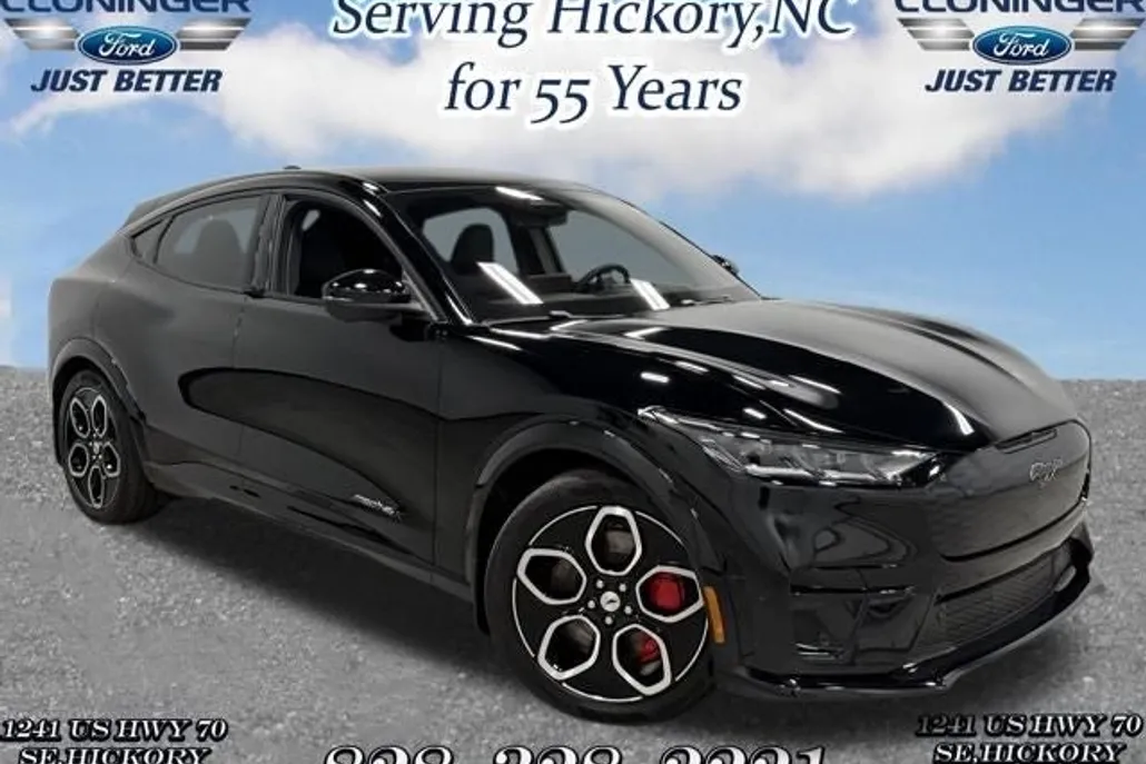 2023 Ford Mustang Mach-E GT photo 1