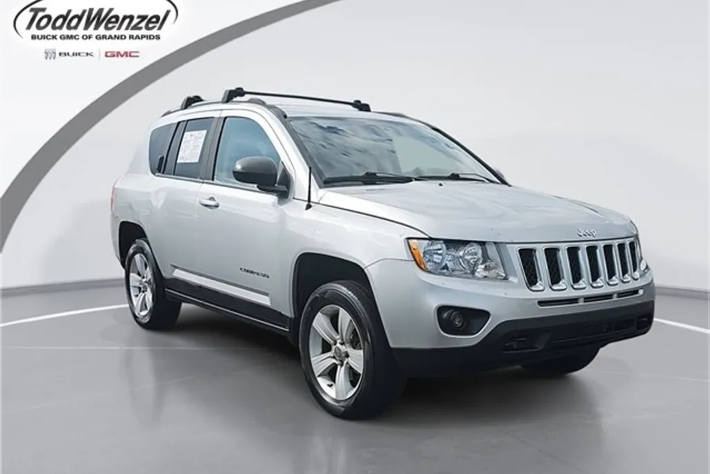 2011 Jeep Compass Latitude photo 1