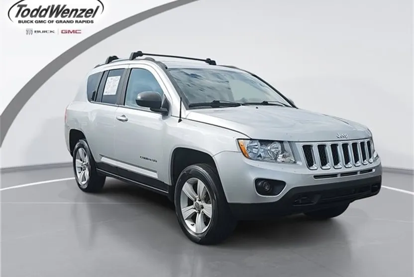 2011 Jeep Compass Latitude photo 1