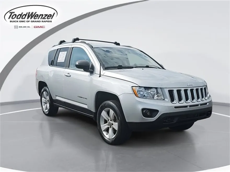 2011 Jeep Compass Latitude photo 1