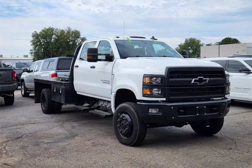 2022 Chevrolet Silverado 4500HD Work Truck photo 1
