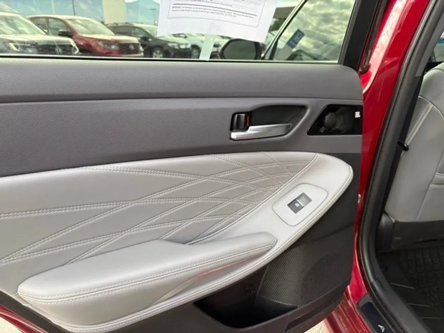 2019 Toyota Avalon Limited photo 1