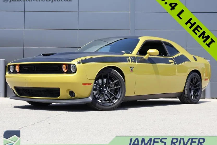 2021 Dodge Challenger R/T Scat Pack photo 1