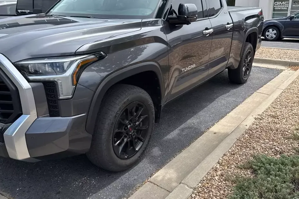 2023 Toyota Tundra Limited photo 1