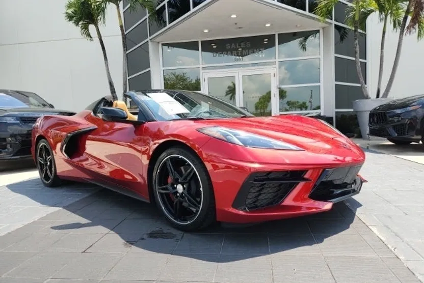 2022 Chevrolet Corvette Stingray 2LT photo 1