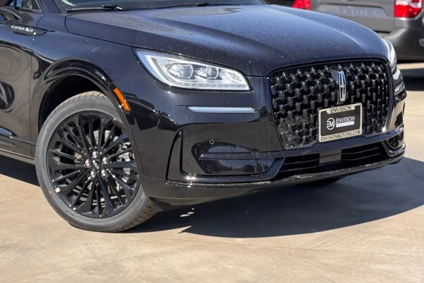 2025 Lincoln Corsair Grand Touring photo 1