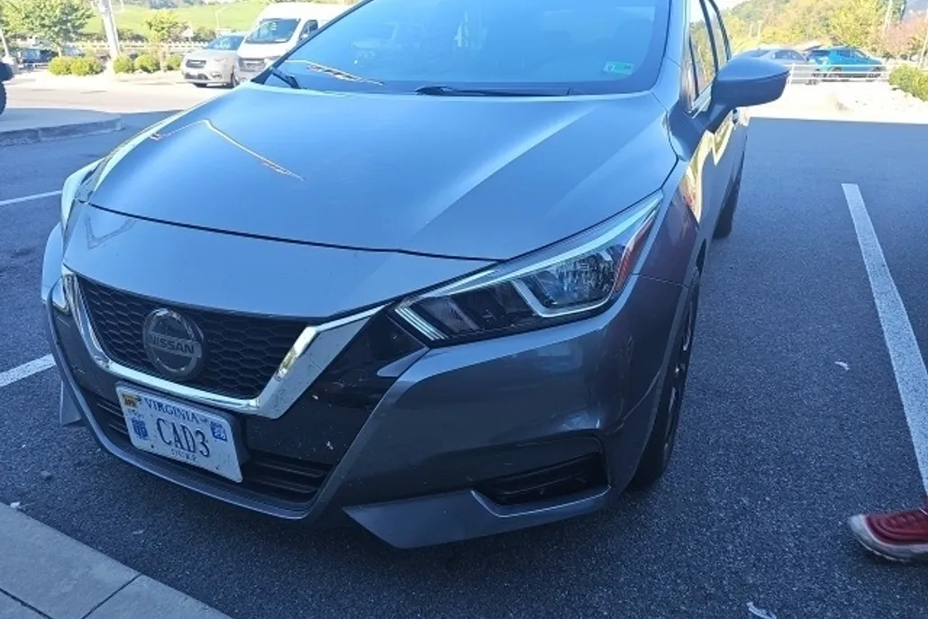 2021 Nissan Versa 1.6 SV photo 1