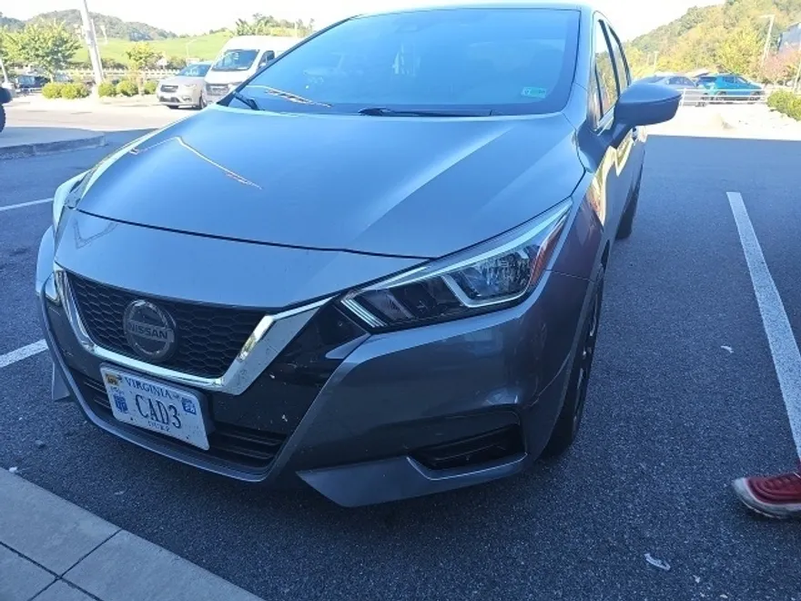 2021 Nissan Versa 1.6 SV photo 1