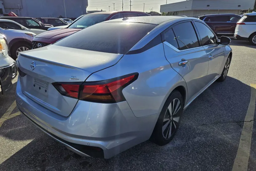 2020 Nissan Altima 2.5 SL photo 1