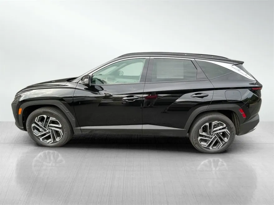 2025 Hyundai Tucson Hybrid Limited photo 1