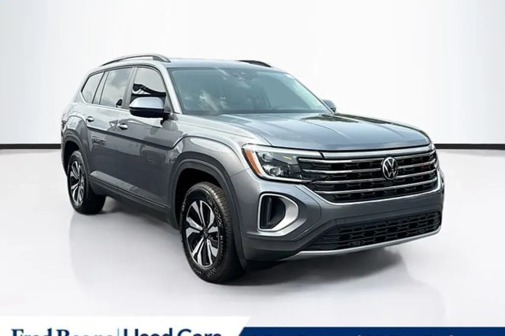 2025 Volkswagen Atlas SE photo 1