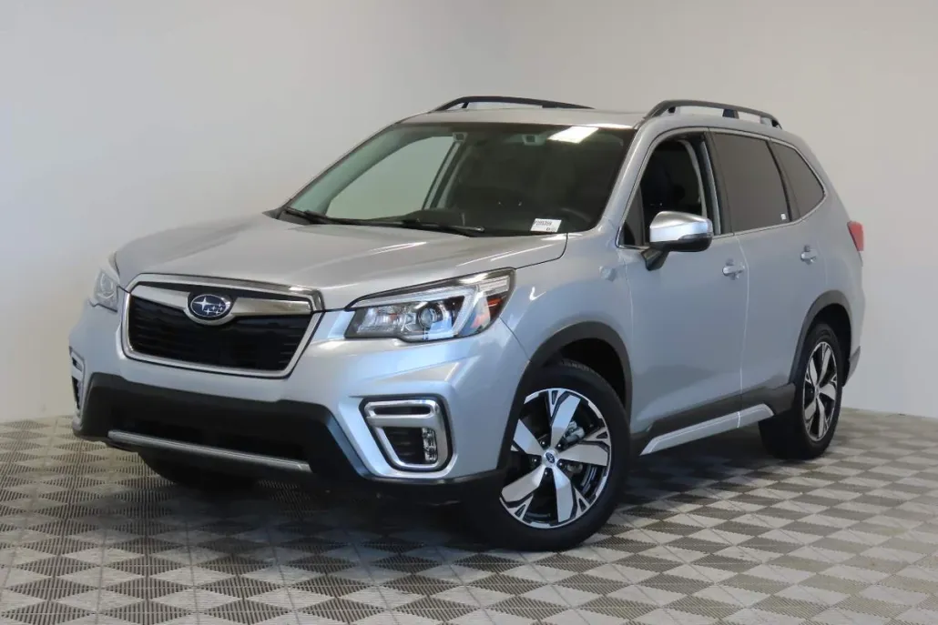2020 Subaru Forester Touring photo 1