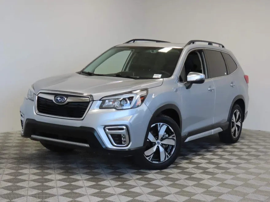 2020 Subaru Forester Touring photo 1