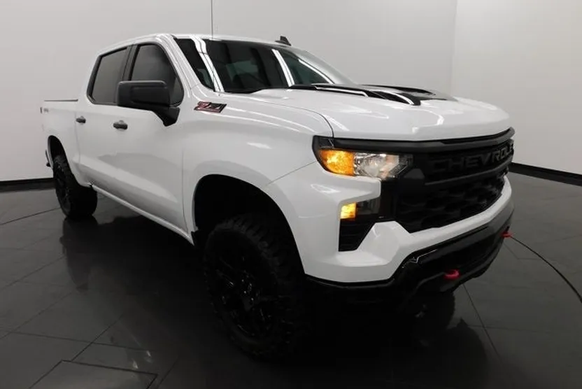 2024 Chevrolet Silverado 1500 Custom Trail Boss photo 1