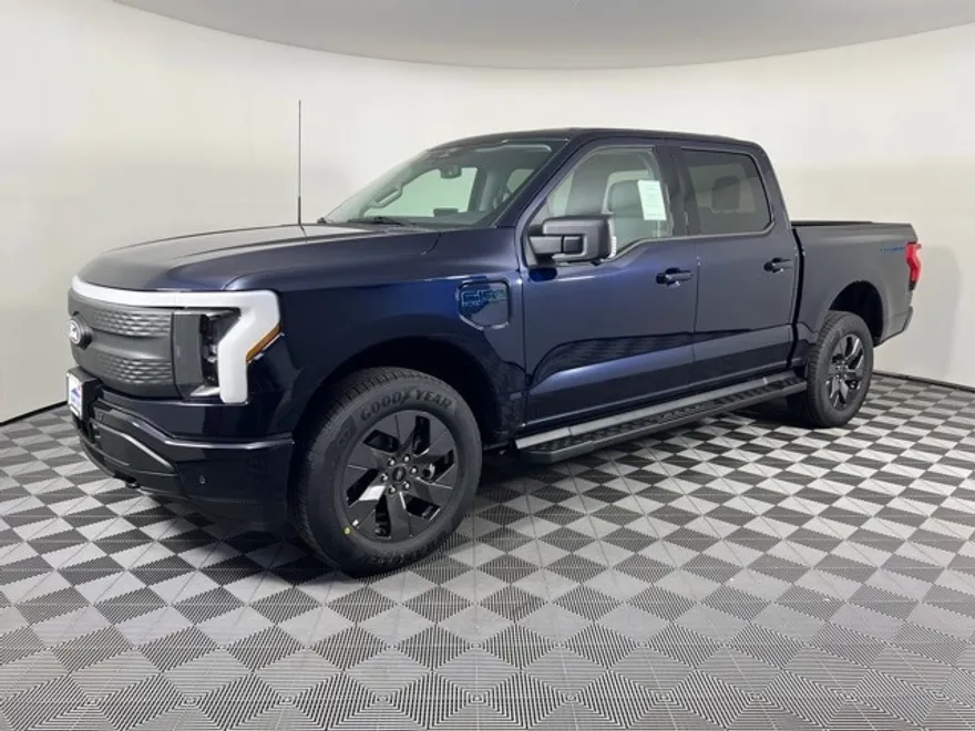 2025 Ford F-150 Lightning photo 1