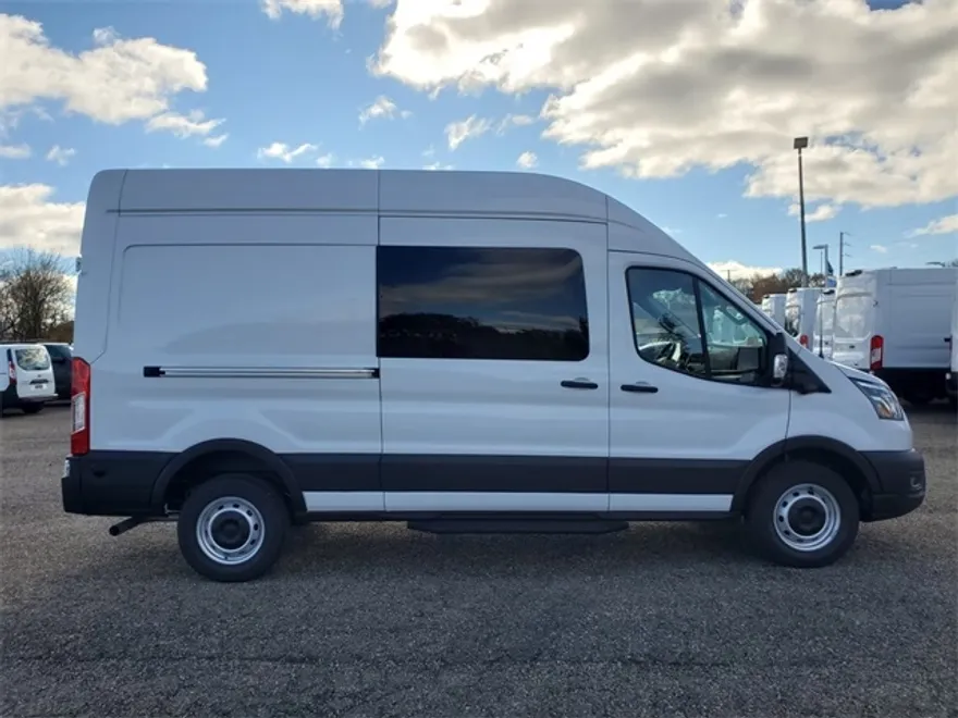 2024 Ford Transit Cargo Van photo 1