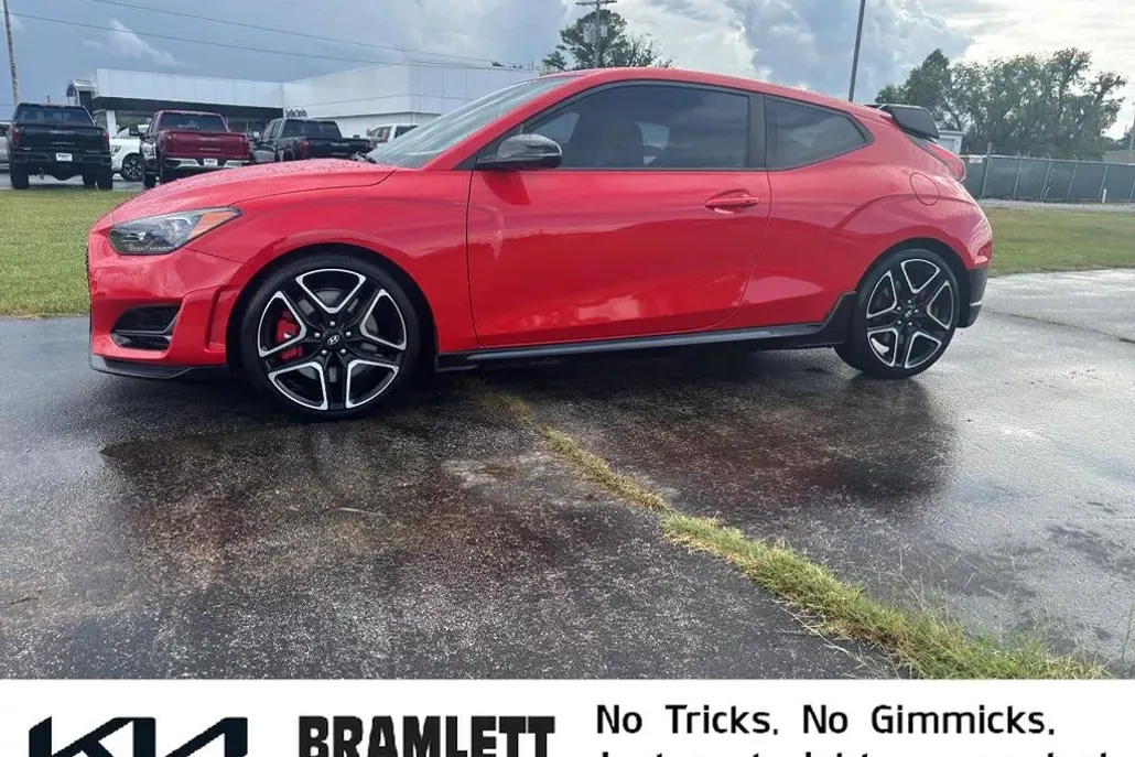 2022 Hyundai Veloster N Turbo photo 1