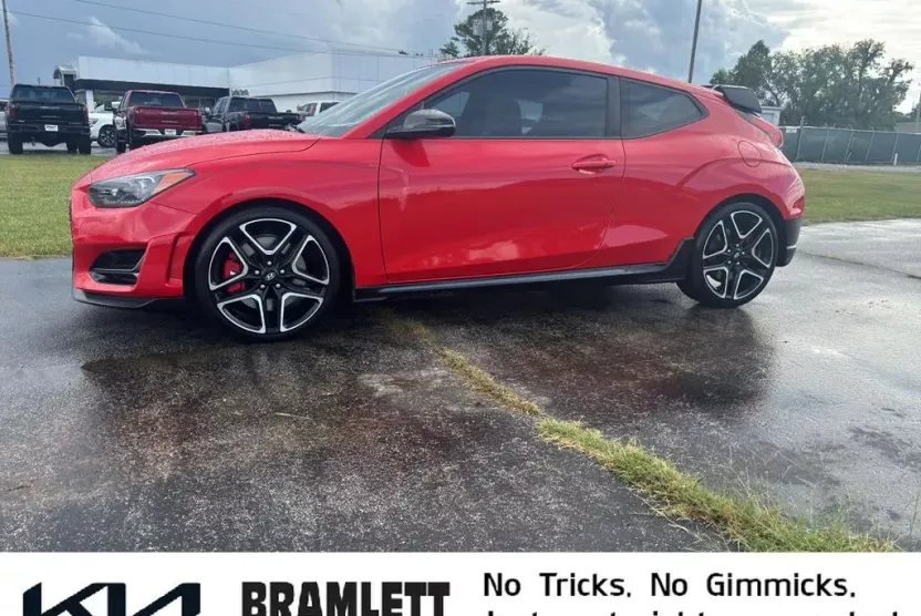 2022 Hyundai Veloster N Turbo photo 1