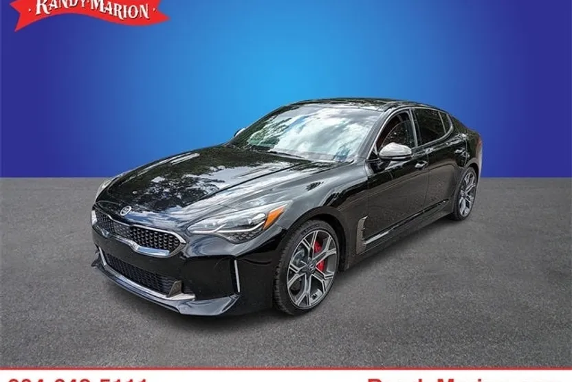 2018 Kia Stinger GT2 photo 1
