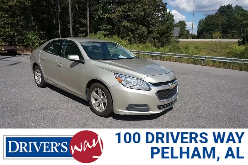 2015 Chevrolet Malibu 1LT photo 1