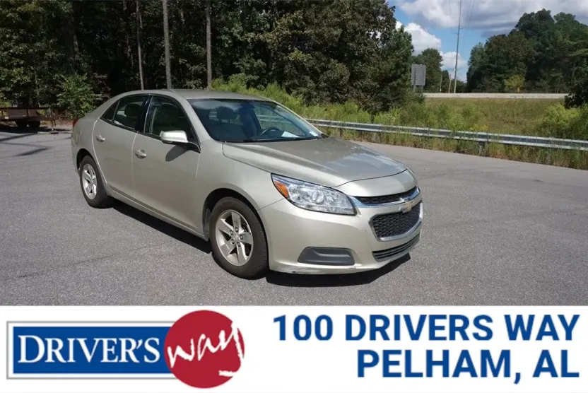 2015 Chevrolet Malibu 1LT photo 1