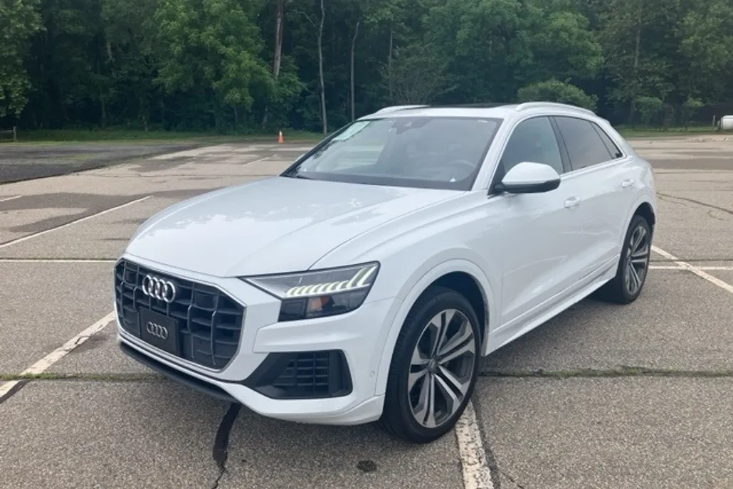 2019 Audi Q8 Prestige photo 1