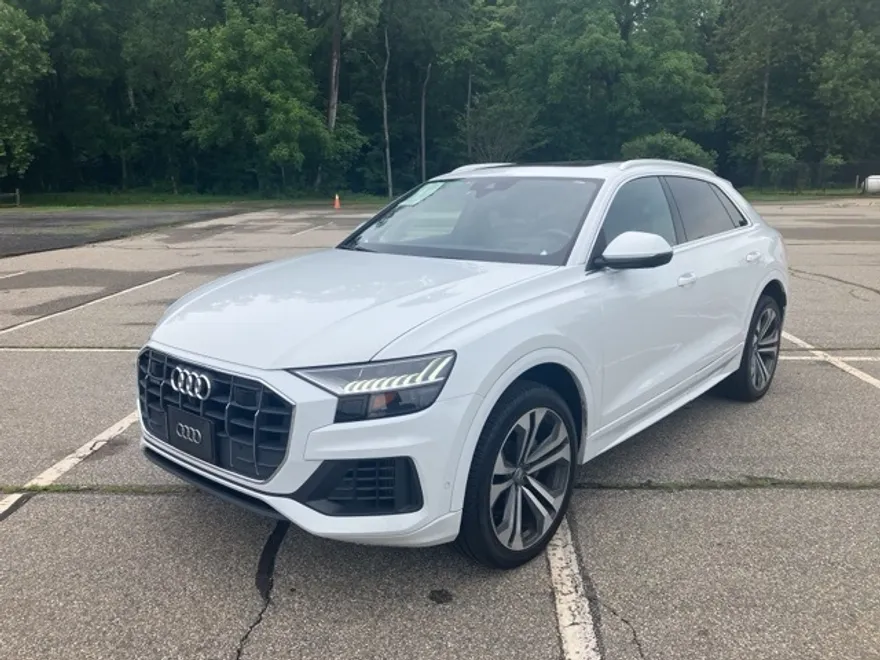 2019 Audi Q8 Prestige photo 1