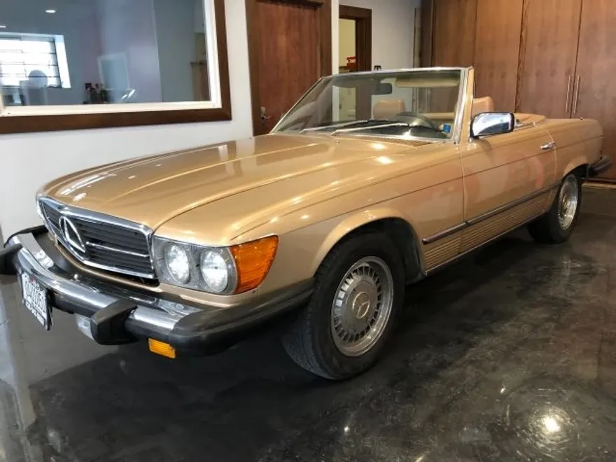 1984 Mercedes Benz 380 photo 1