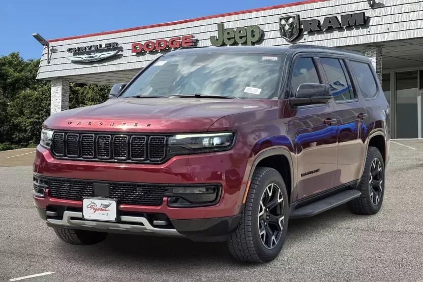 2025 Jeep Wagoneer Overland photo 1