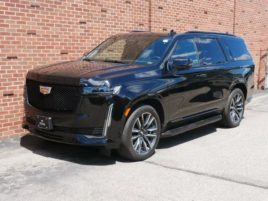 2022 Cadillac Escalade Sport Platinum photo 1
