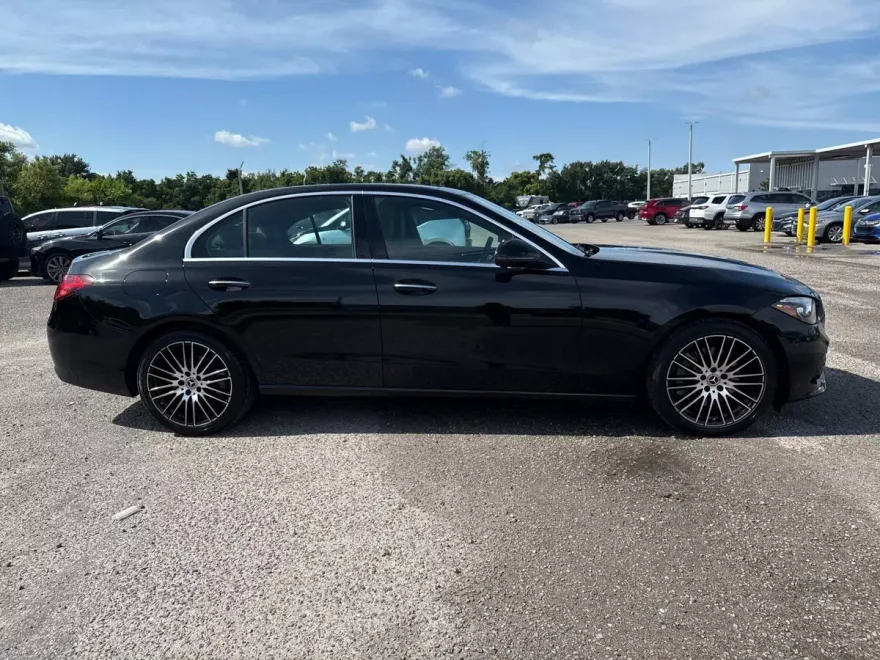 2024 Mercedes Benz C 300 photo 1