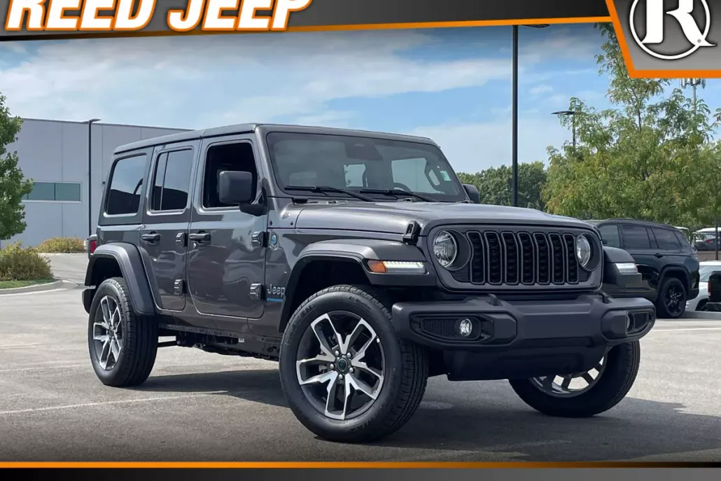 2025 Jeep Wrangler 4xe Sport S photo 1