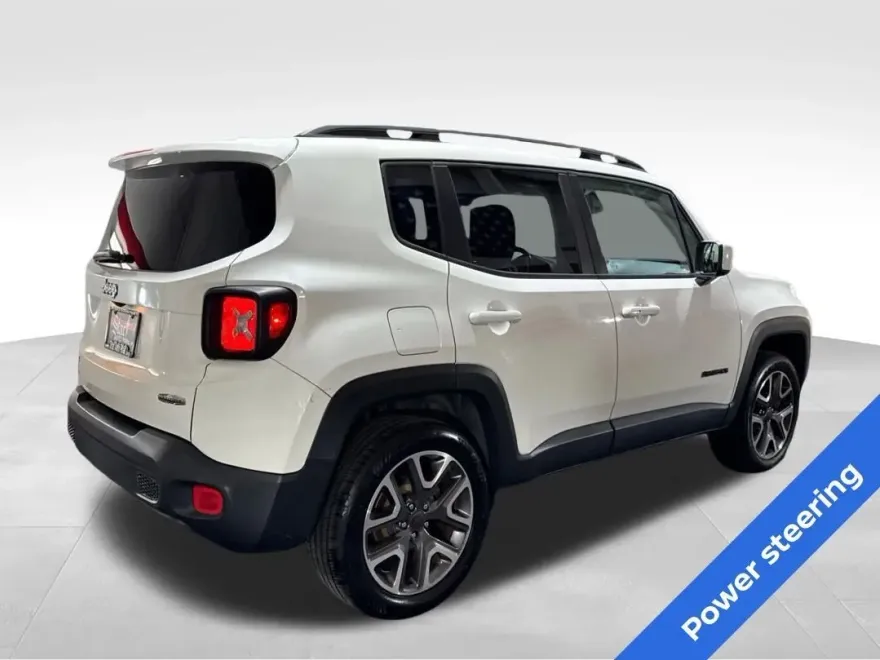 2016 Jeep Renegade Latitude photo 1