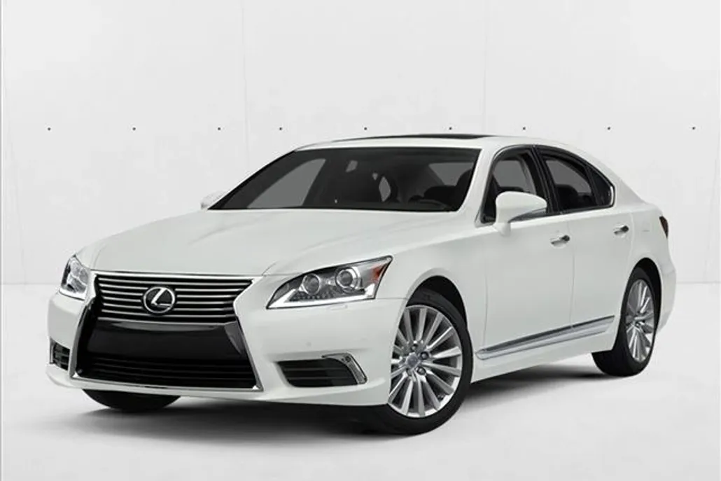 2013 Lexus LS 460 Luxury photo 1