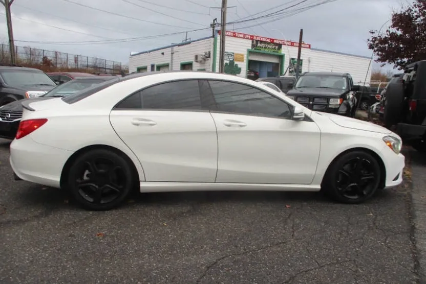 2014 Mercedes Benz CLA 250 4MATIC photo 1