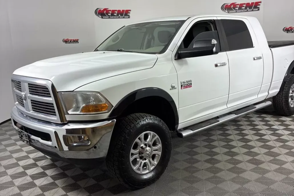 2010 Dodge Ram SLT photo 1