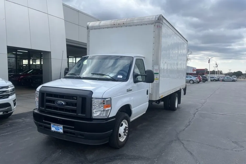 2024 Ford E-350 Base photo 1