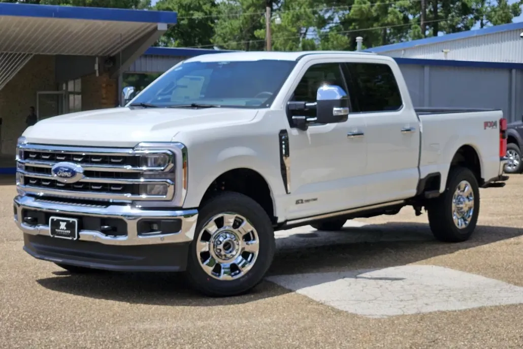 2025 Ford F-250 photo 1