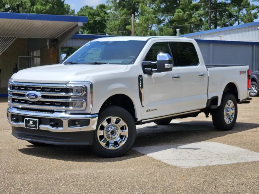 2025 Ford F-250 photo 1