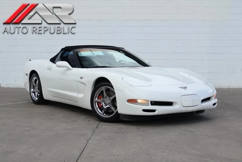 2003 Chevrolet Corvette photo 1